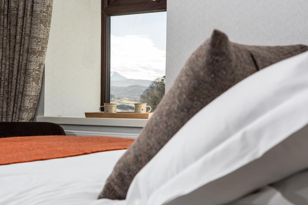 Bosville Hotel Portree Bagian luar foto