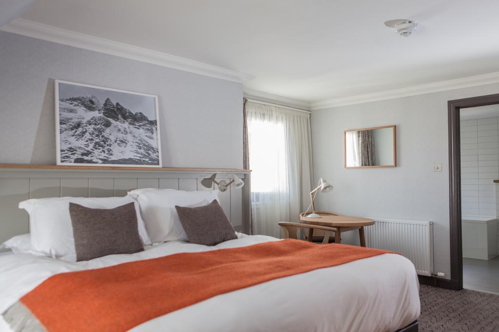 Bosville Hotel Portree Bagian luar foto